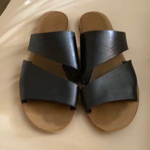 Nine West black sandals size 7